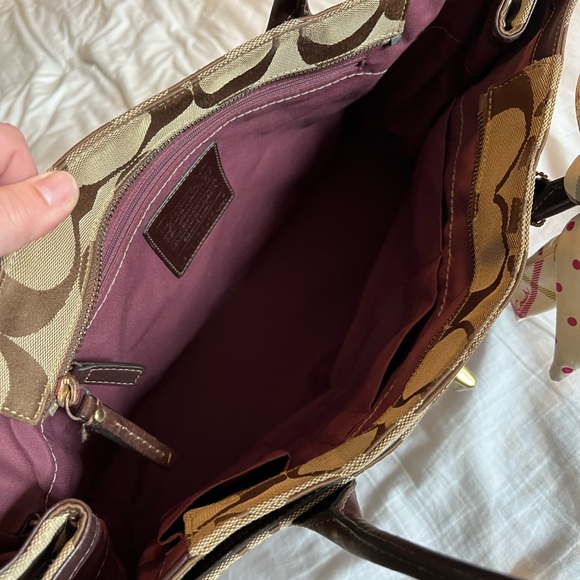 Coach Handbag - Picture 2 of 2